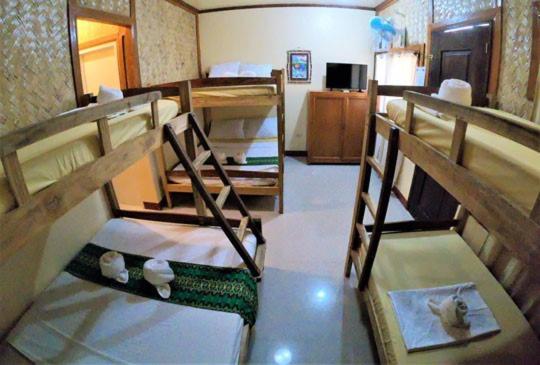Telesfora Beach Cottage Эль-Нидо Экстерьер фото