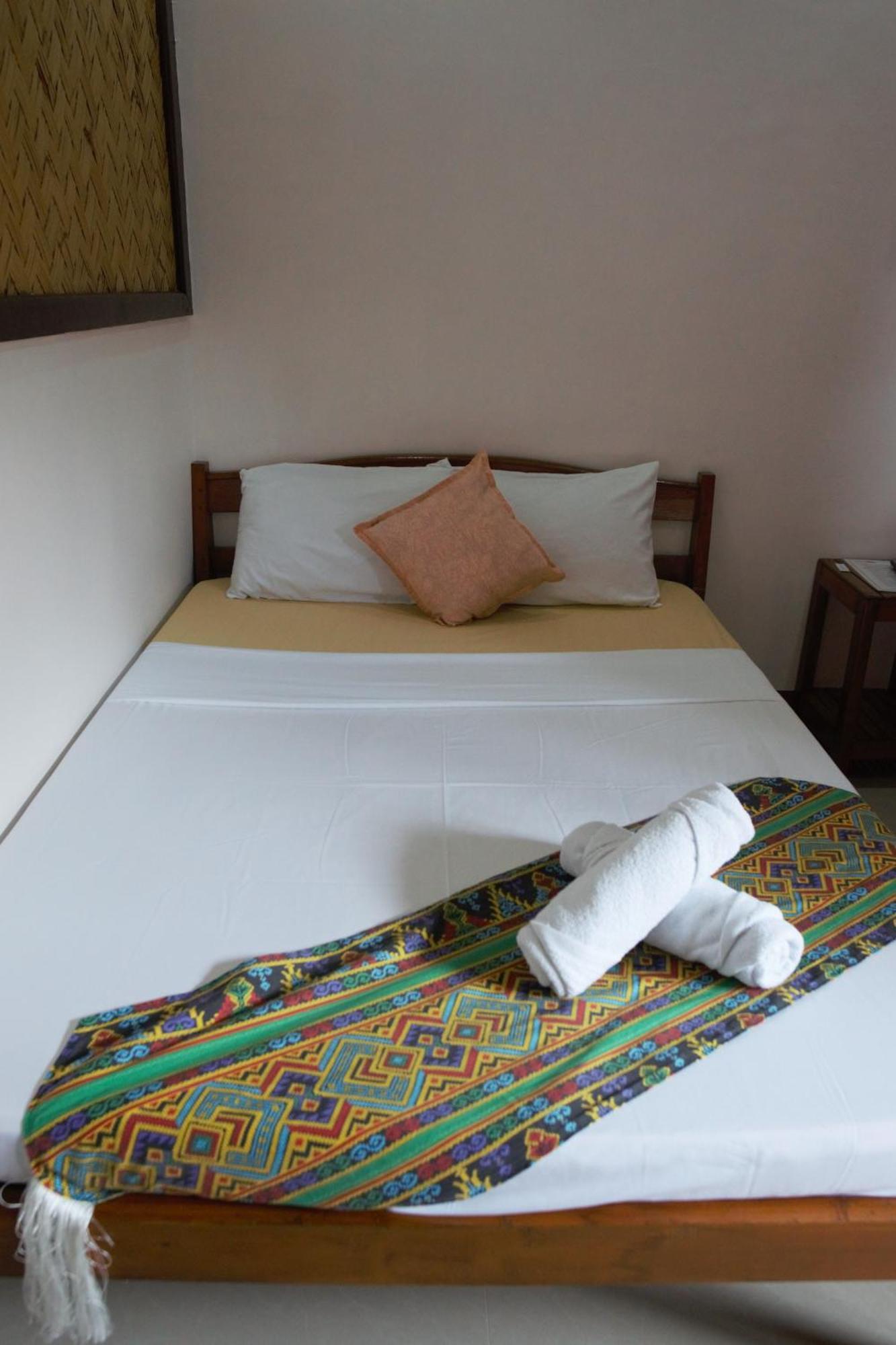 Telesfora Beach Cottage Эль-Нидо Экстерьер фото